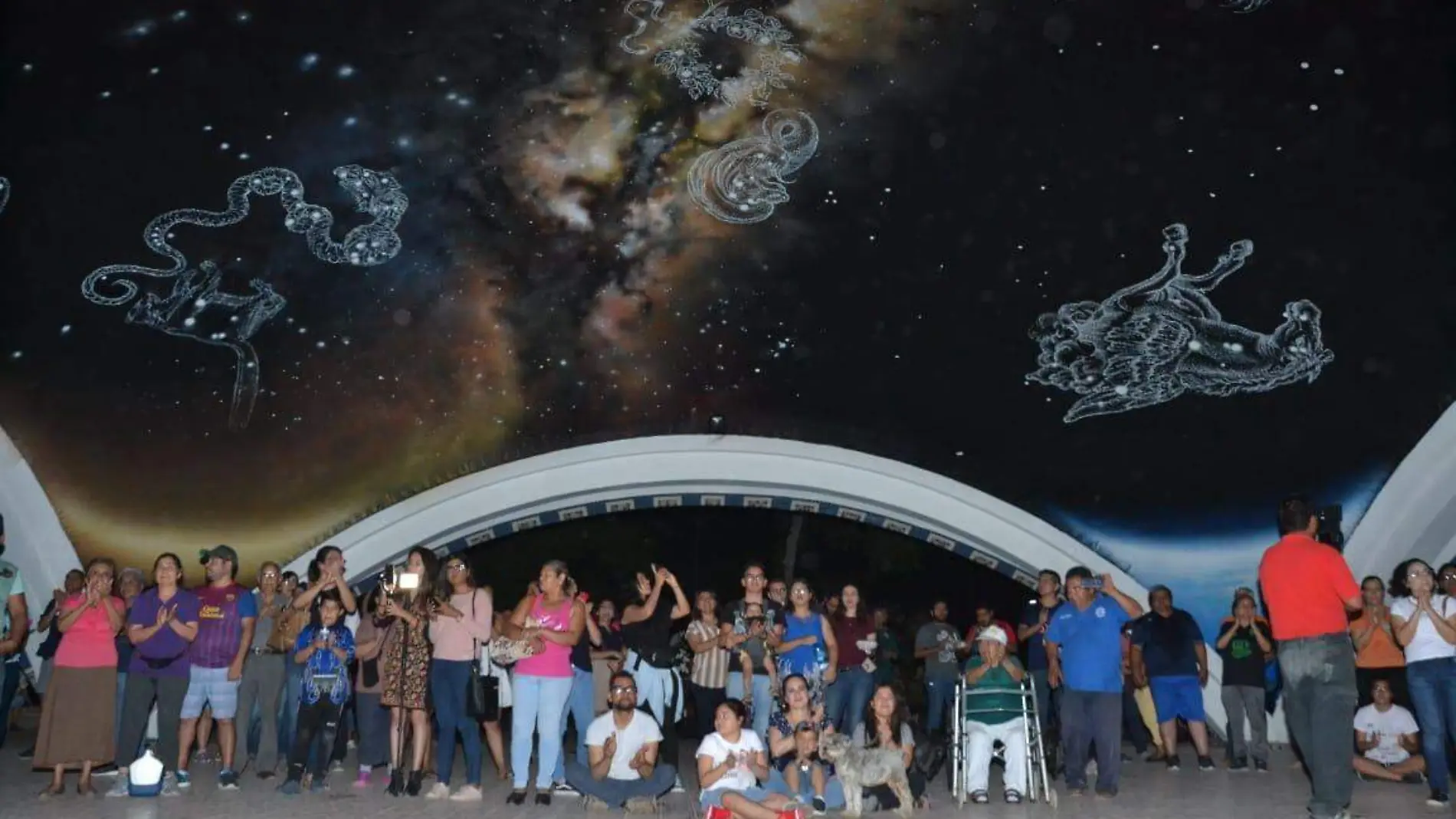 37 Celebran reinauguración del domo de la Plaza del Eco2